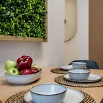 Apartman Sleek Downtown Living *