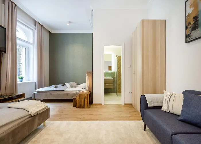 Sleek Downtown Living *