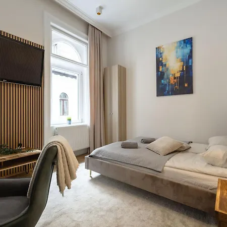 Sleek Downtown Living Apartament *