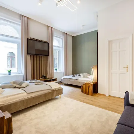 Apartment Sleek Downtown Living *