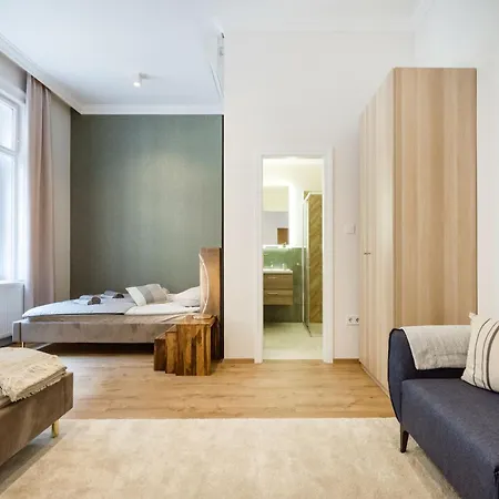 Sleek Downtown Living *