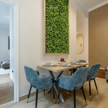 アパート Sleek Downtown Living ブダペスト